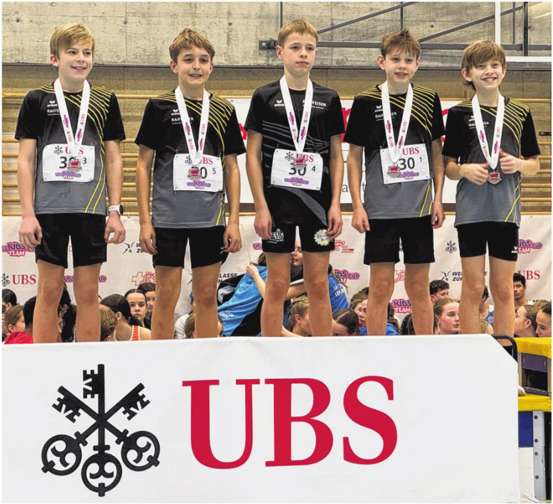 Ein Team für den UBS Kids Cup Team Schweizer Final qualifiziert - Das Bild wird blockiert. – Möglicherweise durch einen aktiven Adblocker.