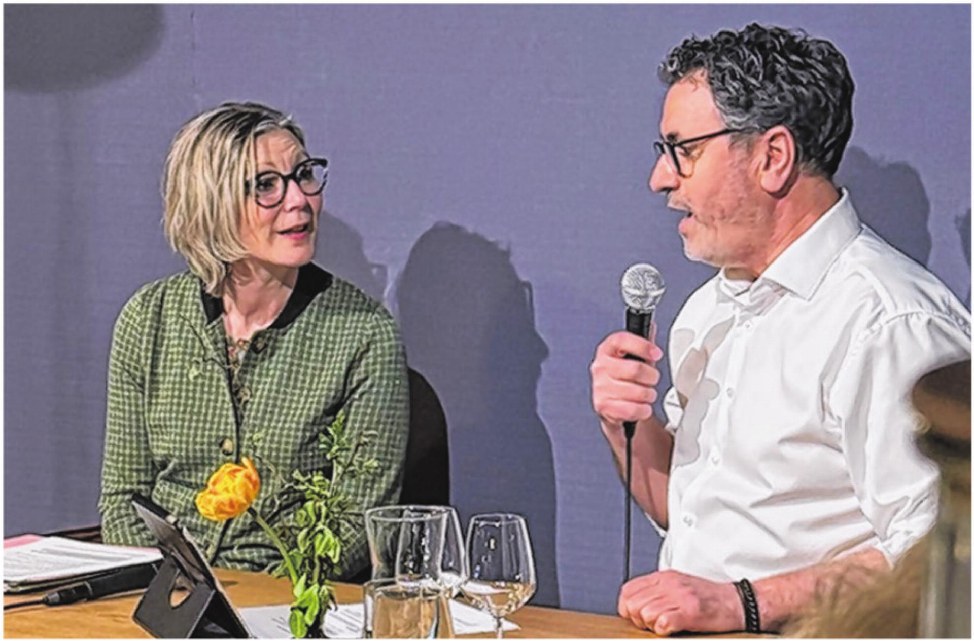 «Polit Talk» in der Alti Schrinerei - Das Bild wird blockiert. – Möglicherweise durch einen aktiven Adblocker.