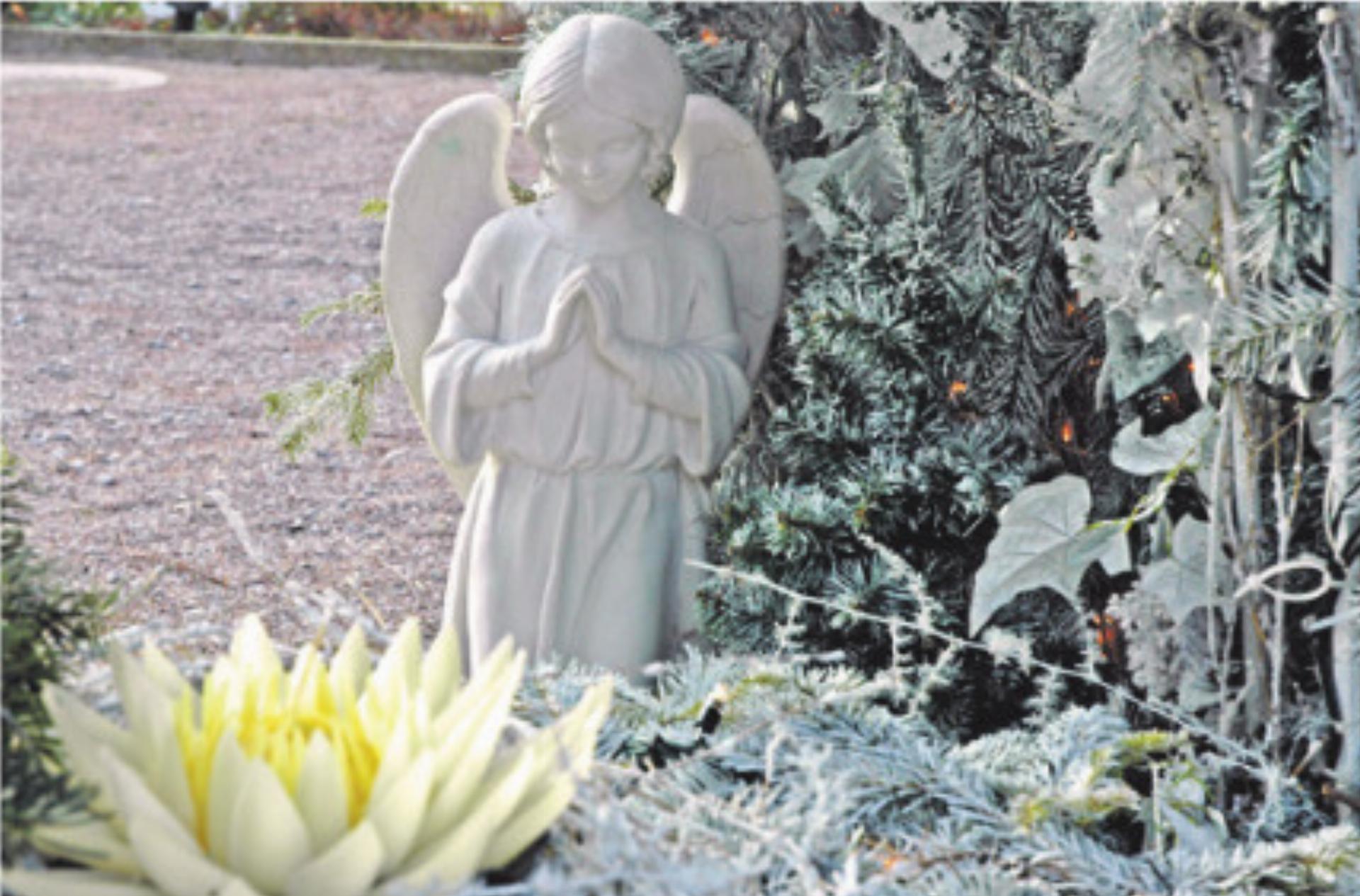 Kirche Therwil / Kirchenuhr - Das Bild wird blockiert. – Möglicherweise durch einen aktiven Adblocker.