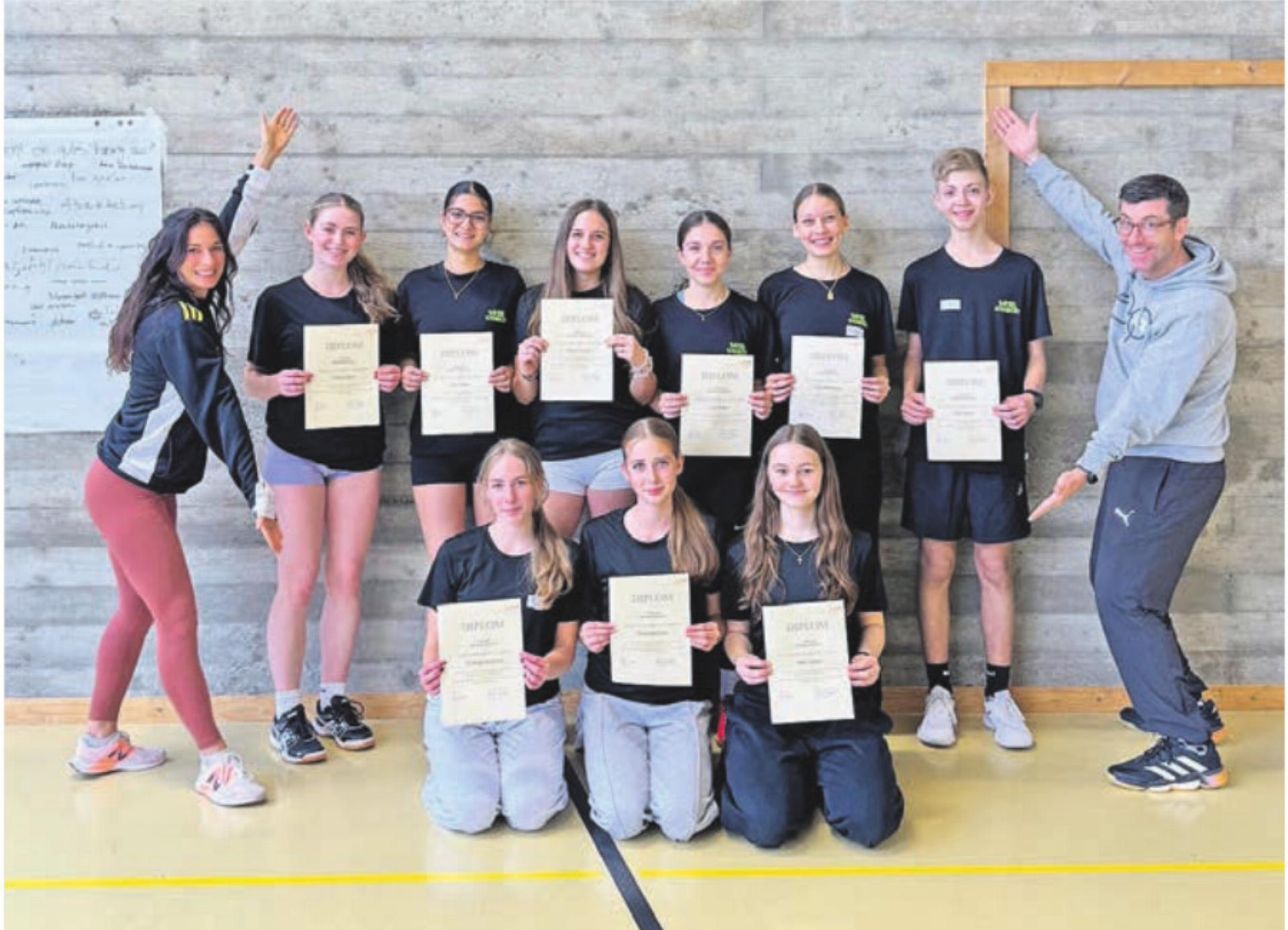 Neun neue 1418-Coaches - Das Bild wird blockiert. – Möglicherweise durch einen aktiven Adblocker.