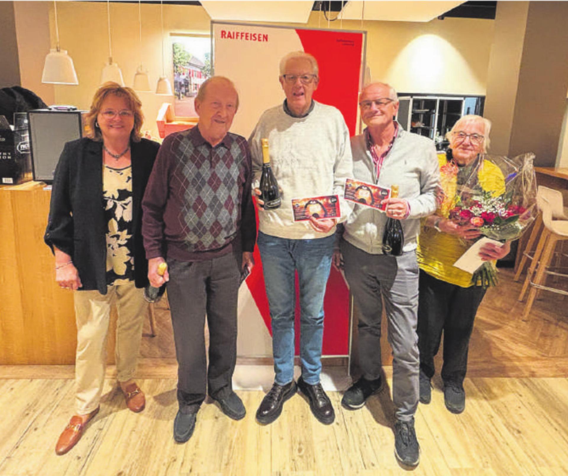 Schlussrunde und Siegerehrung - Das Bild wird blockiert. – Möglicherweise durch einen aktiven Adblocker.