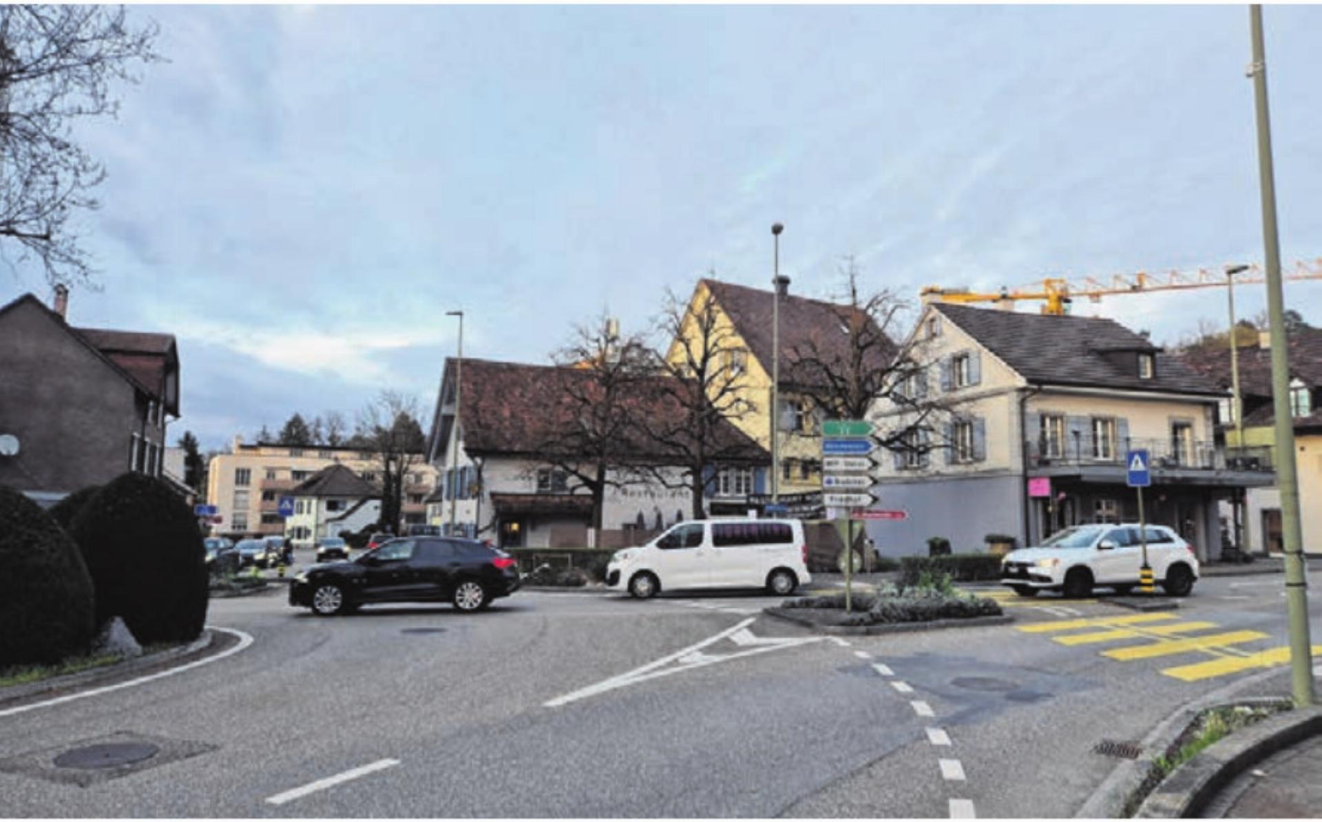 Viele kleine Gebäude machen Bottmingen aus - Das Bild wird blockiert. – Möglicherweise durch einen aktiven Adblocker.