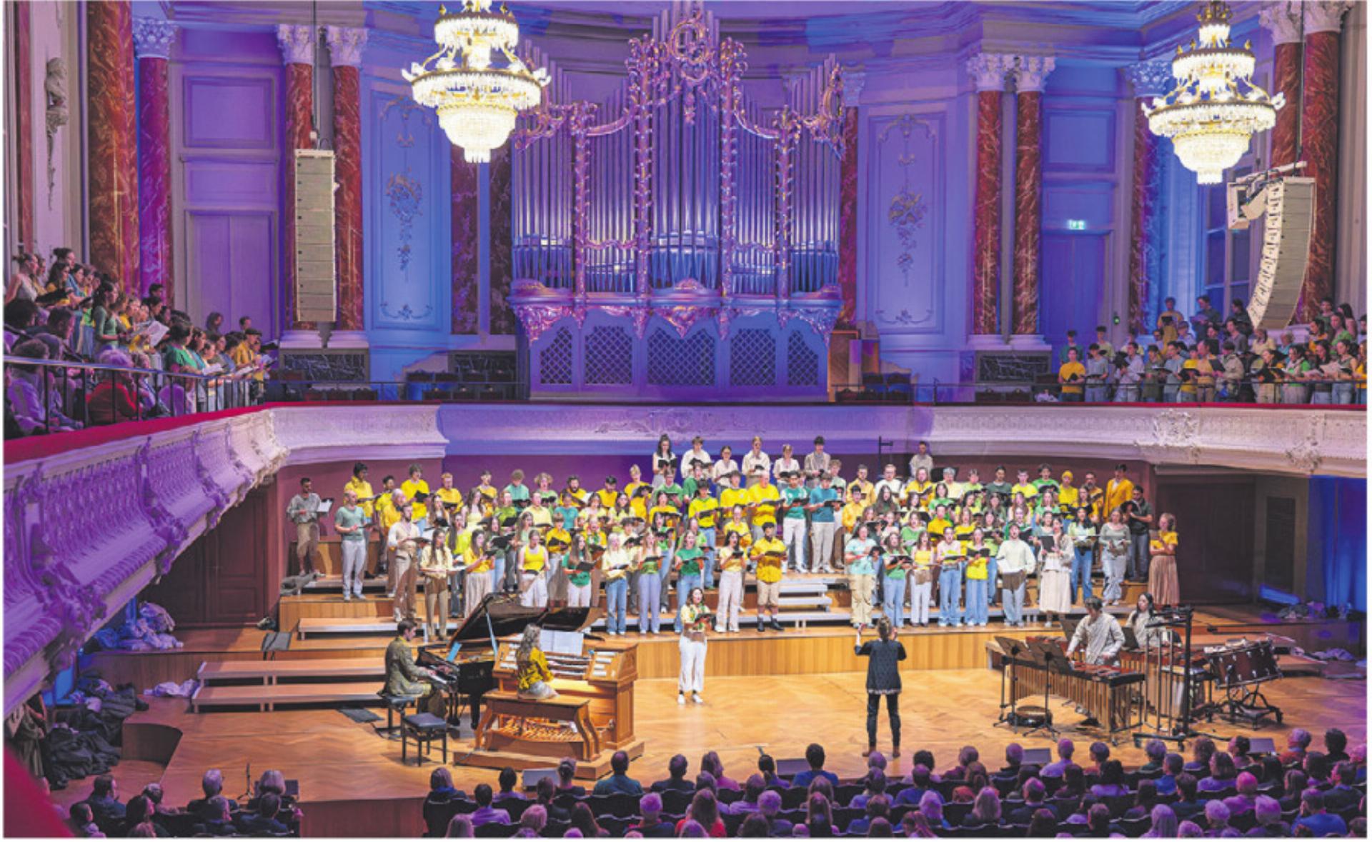 «flammende erde» – 180 junge Stimmen über Verletzlichkeit, Wandel und Hoffnung - Das Bild wird blockiert. – Möglicherweise durch einen aktiven Adblocker.