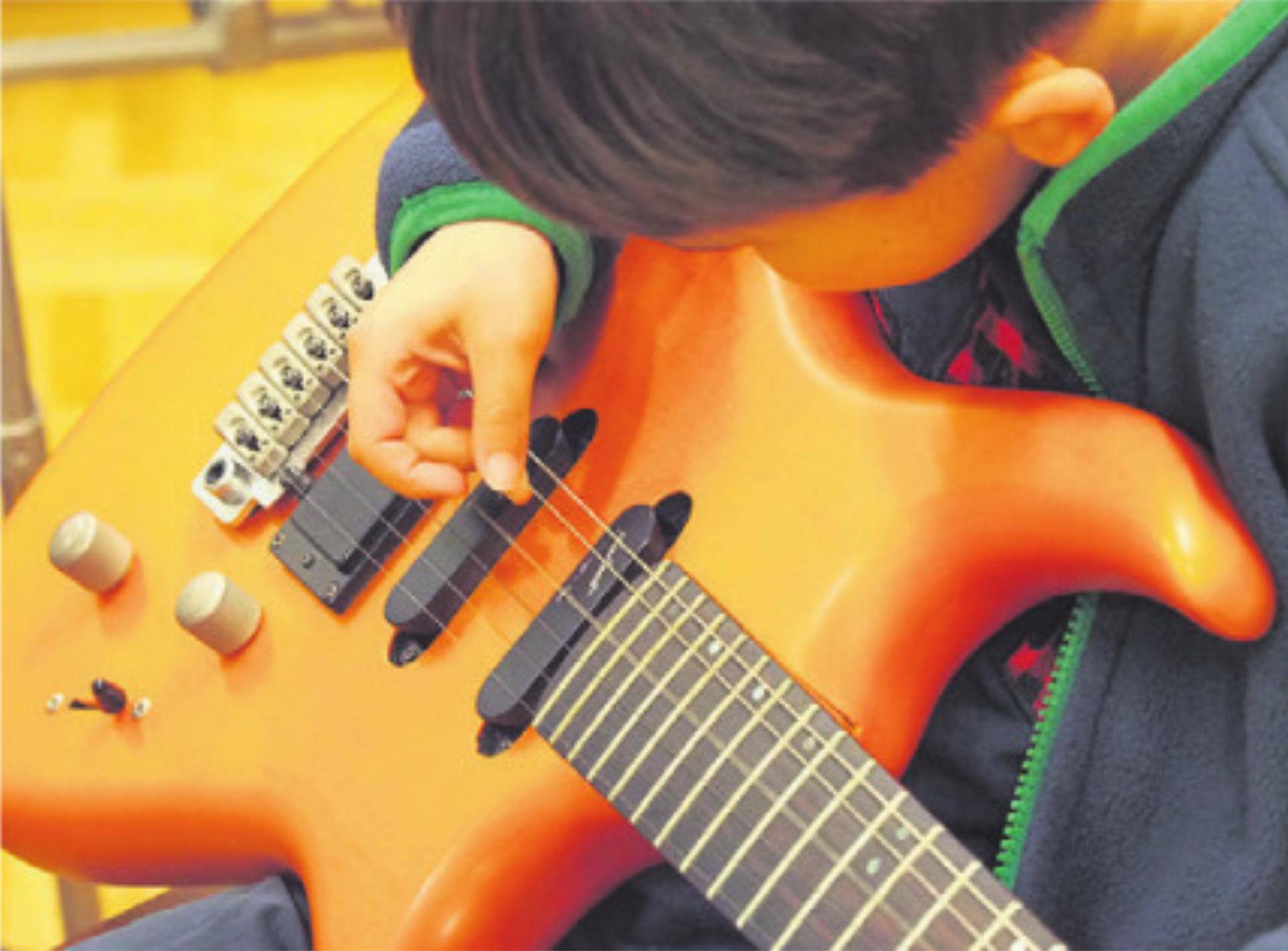 Familienkonzert «Die Musikpiratin» und Instrumentendemonstration - Das Bild wird blockiert. – Möglicherweise durch einen aktiven Adblocker.