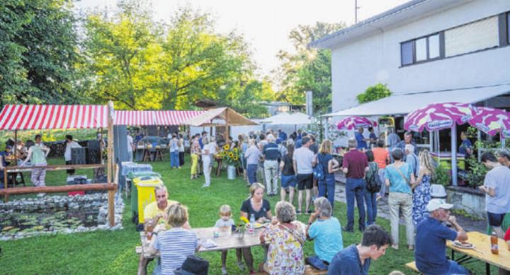 Der «Märt uf em Bernhardsberg» verbindet regionale Produkte mit Begegnungen und bietet Einblick in die Arbeitsintegration.