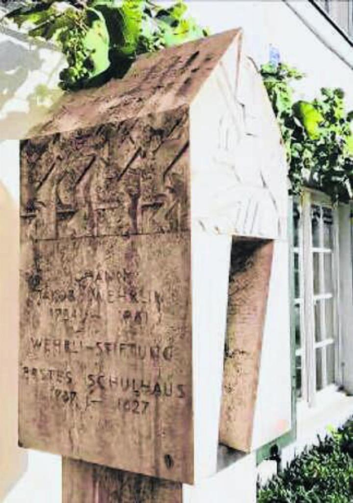 Die Stele von Johann Jakob Wehrli.