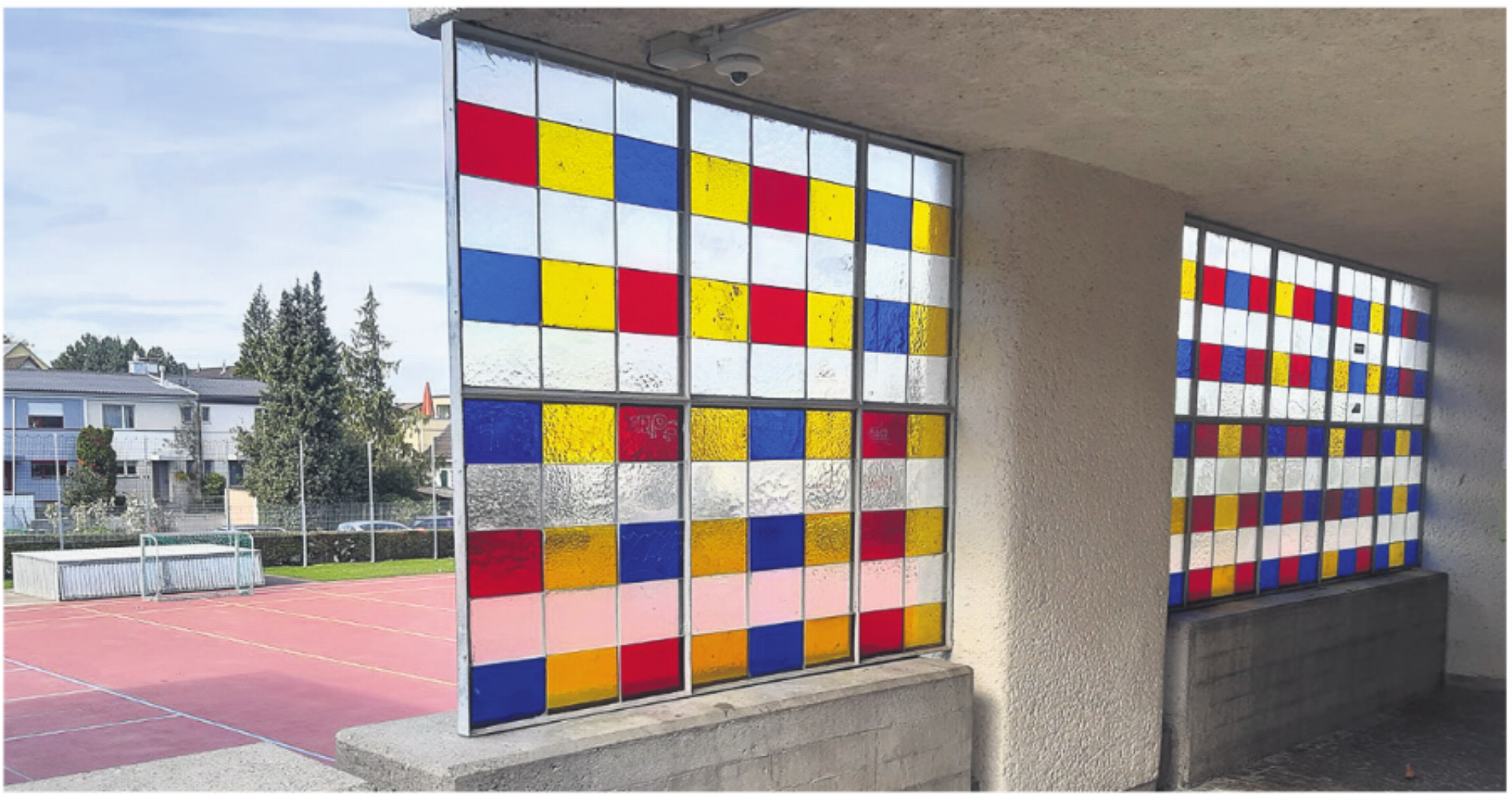 Glaskunstwerk von Lukas Düblin sucht neuen Standort - Das Bild wird blockiert. – Möglicherweise durch einen aktiven Adblocker.