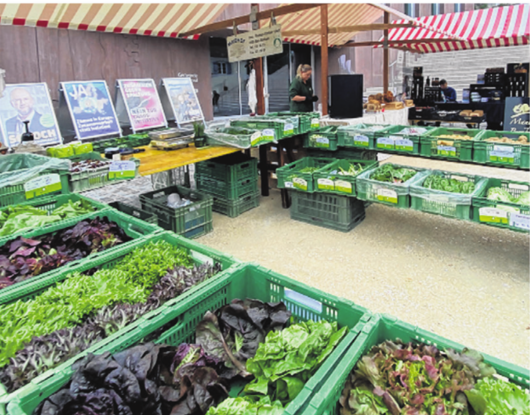 Ihre Gmeini-Märt Produzenten: Längehof Schönenbuch, Bruderholzhof Oberwil, Manufaktur Bernhardsberg Oberwil, Maie hof Biel-Benken, Hof Kleiber Biel-Benken Ihre Gmeini-Märt Produzenten: Längehof Schönenbuch, Bruderholzhof Oberwil, Manufaktur Bernhardsberg Oberwil, Maie hof Biel-Benken, Hof Kleiber Biel-Benken