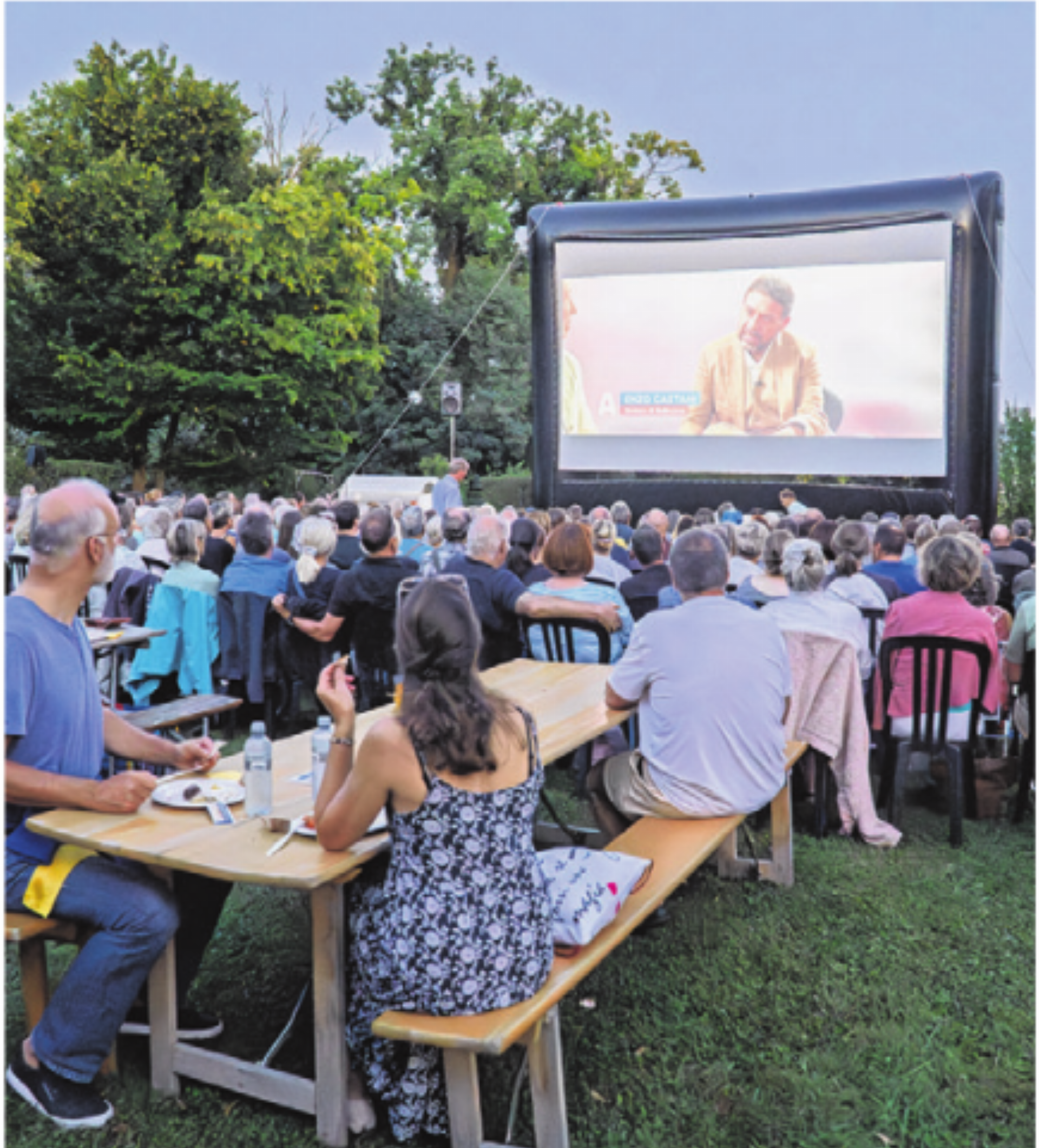 Coop-Parkhaus bietet Alternativ-Parkplätze für Open-Air-Besucher - Das Bild wird blockiert. – Möglicherweise durch einen aktiven Adblocker.
