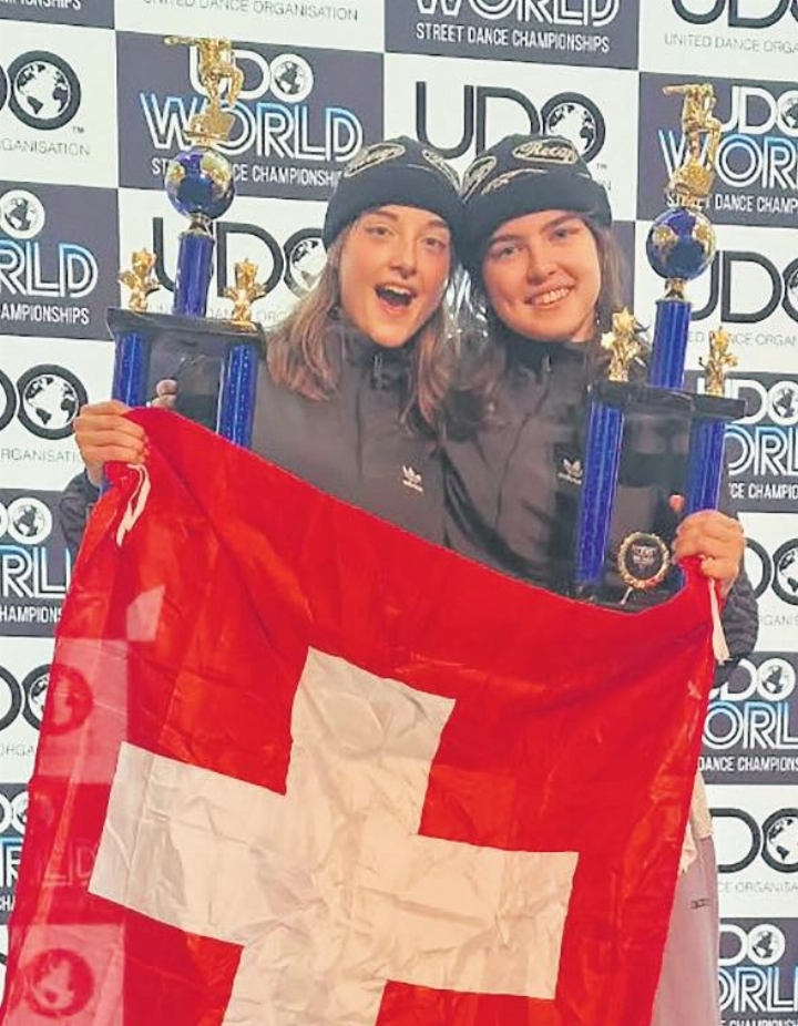 World Street Dance: Welt-/Schweizermeisterinnen (Duo Adults): Chiara und Serena. World Street Dance: Welt-/Schweizermeisterinnen (Duo Adults): Chiara und Serena.